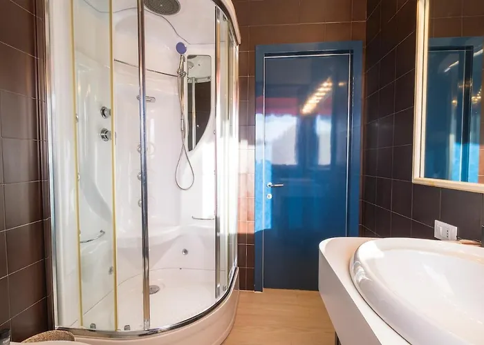 Luxury Penthouse 米兰马瑞提那